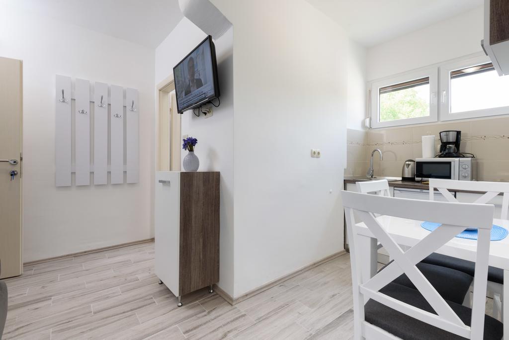 Studio Goga Apartment Trogir Exterior photo